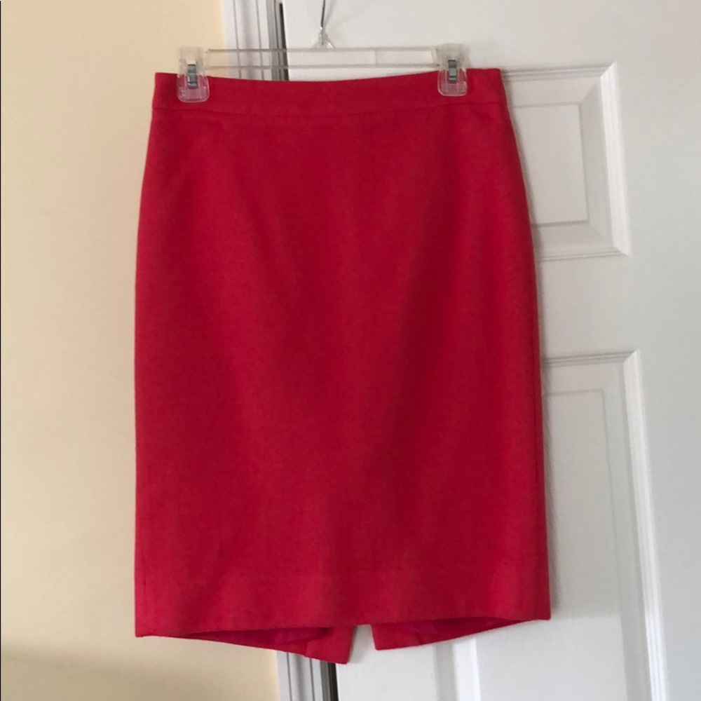 Magenta wool pencil skirt